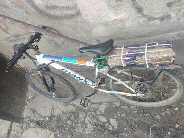 тренажорный велосипед: Ассаламу Алейкум продаю электровелосипед производство GIANT, 26 колеса