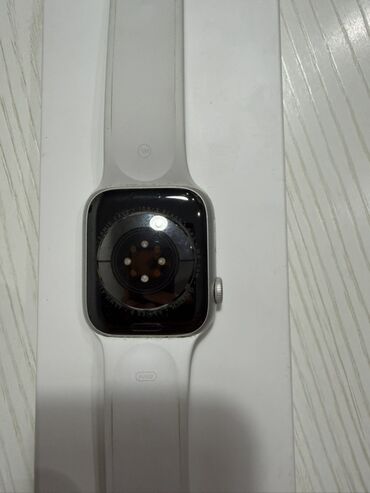 контак: Смарт‑часы Apple Watch (серия 8 прямоугольным корпусом и цифровой