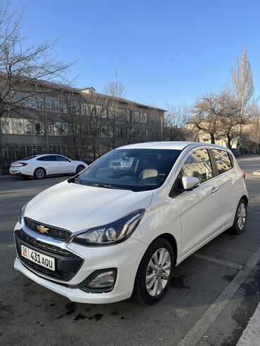 Chevrolet: Chevrolet Spark: 2016 г., 1 л, Вариатор, Бензин, Хэтчбэк