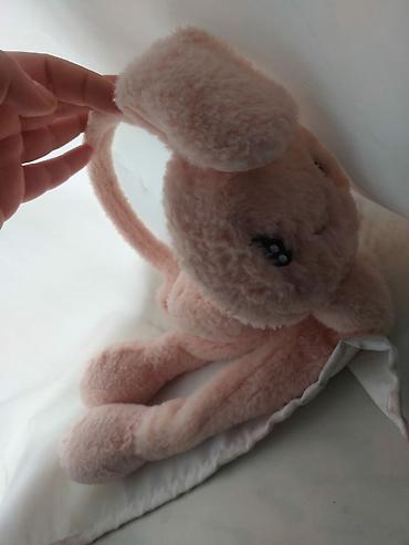 hello kitty oyuncaq: Məhsul: Pliuş qulaqcıq/ earmuff – çəhrayı, dovşan fiqurlu Təsvir: - — 2