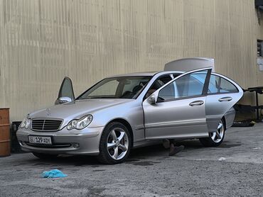 сидения авто: Mercedes-Benz C 240: 2003 г., 2.6 л, Механика, Бензин, Седан