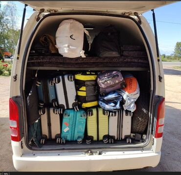 Трансфер, пассажирские перевозки: По региону, Аэропорт, Иссык-Куль Бус, Такси, легковое авто | 18 мест — 3