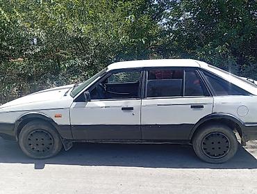 a4 b7: Mazda 626: 1989 г., Механика, Седан — 3