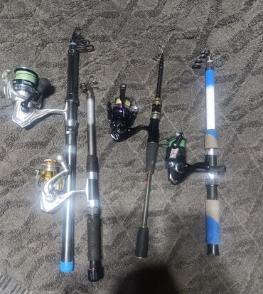 рагадка для рыбалки: Набор рыболовных удилищ вместе с катушками. не новые но рыбачить