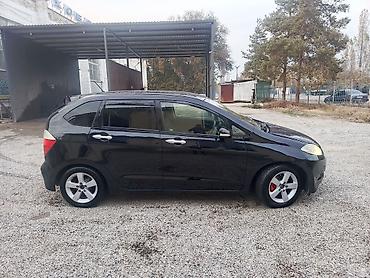 nexia r3: Honda Edix: 2004 г., 2 л, Автомат, Бензин, Минивэн — 5