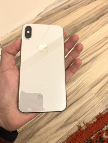 Apple iPhone: IPhone X, Б/у, 64 ГБ, 73 %