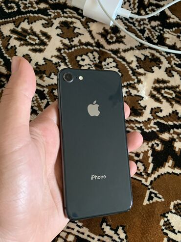 ilkin ödənişsiz iphone: IPhone 8, 64 GB, Qara