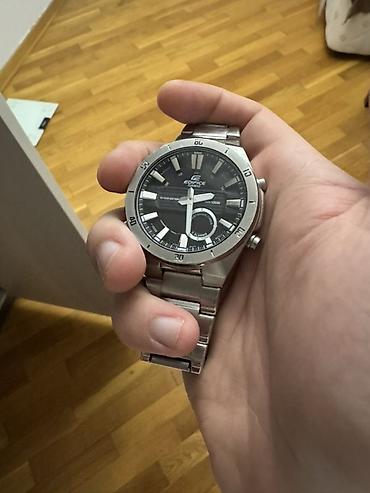 3d saat: Casio Edifice kişi qol saatı - Model xətti: Casio Edifice - Korpus və — 2