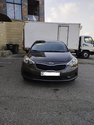 hyundai h1 8 1: Kia Forte: 1.8 l | 2013 il Sedan — 1