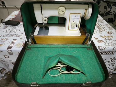 чайка машина: Швейная машина в хорошем состоянии в полном комплекте