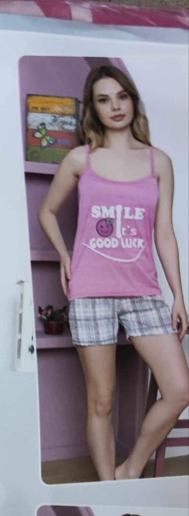 Pidžame: Pamučna pidzama/bebi Dol
4kompleta 1800din (sj)
m l xl 
Mozda neka S — 6