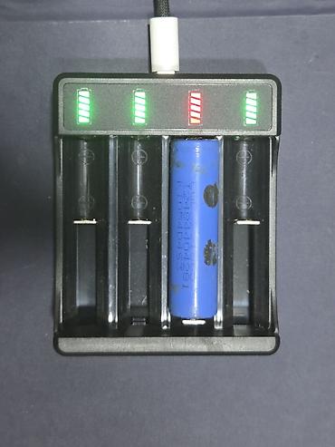 Elektronika: 4 yuvalı batareya şarj cihazı və batareya yığımı üçün aksesuar dəsti — 1