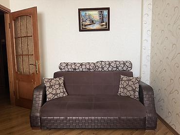 Qonaq otağı üçün rahat transformasiya olunan divan - Rəng: tünd