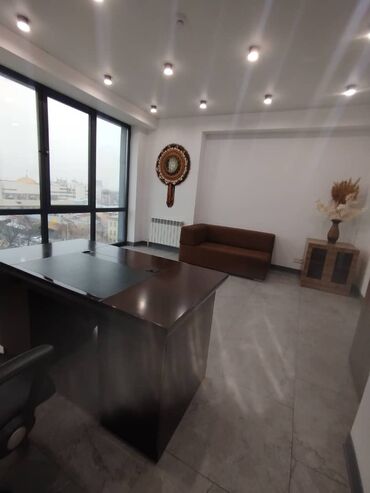 Офисы: Сдаю Офис, 173 м², В бизнес центре, 1 линия, С отдельным входом — 5