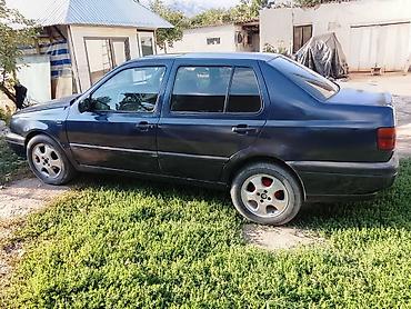 Продажа авто: Volkswagen Vento: 1993 г., Механика, Бензин, Седан — 3