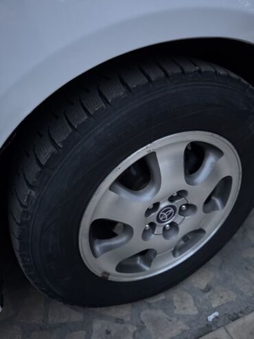 Toyota: Toyota Ipsum: 2003 г., 2.4 л, Автомат, Бензин, Минивэн — 10