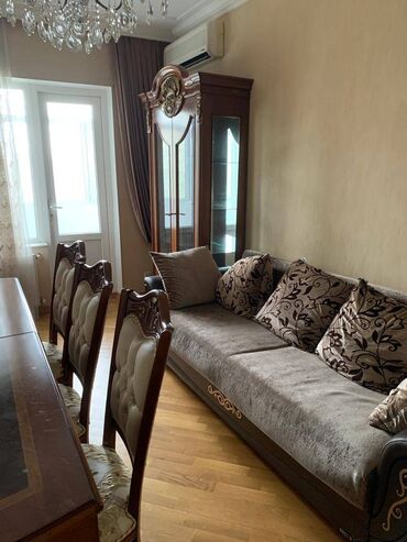 Uzunmüddətli kirayə mənzillər: Gənclik metrosuna yaxin ataturk prospektinə yaxin ekspress bank 9 — 3