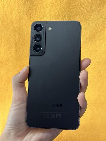 Samsung: Samsung Galaxy S22, Б/у, 256 ГБ, цвет - Черный, В рассрочку, 2 SIM — 2