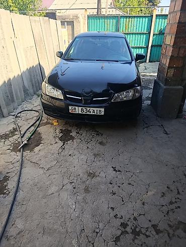 e6 3: Nissan Almera: 2000 г., 1.5 л, Механика, Бензин, Хэтчбэк — 6