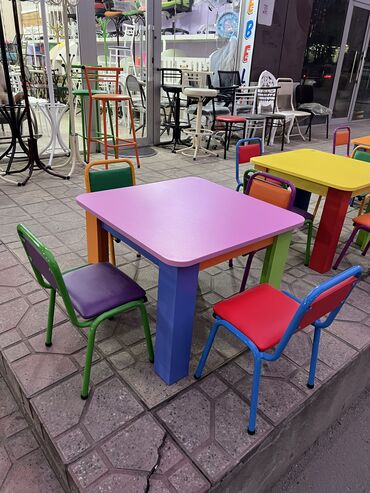 Uşaq masaları: Oğlan və qız üçün, Yeni, Siyirməsiz, Bağça masası, Stullar ilə — 7
