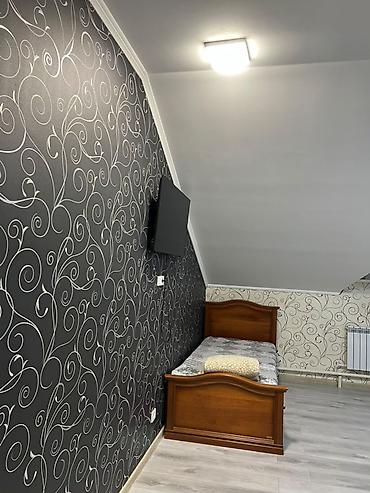 rent: Уютный номер в мансарде - Просторный светлый номер с двумя кроватями — 3