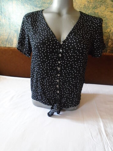 Kraća kao crop top košuljica/majica Sinsay, polka dots, XS veličine