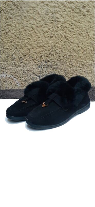 обувь жен: Женская зимняя обувь, всего лишь за 1500 СОМОВ!!! Loro piana-36