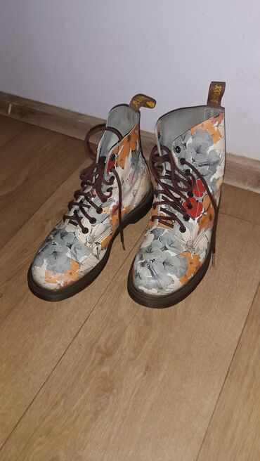 обувь женская большие размеры: Ботинки, 39, Dr.Martens, Б/у
