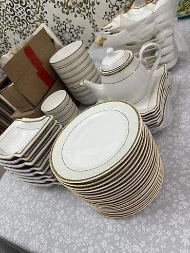 Наборы посуды: Набор фарфоровой посуды с золотым кантом - Материал: тонкий фарфор — 1