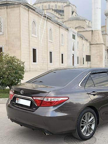 Продажа авто: Toyota Camry: 2015 г., Седан — 5