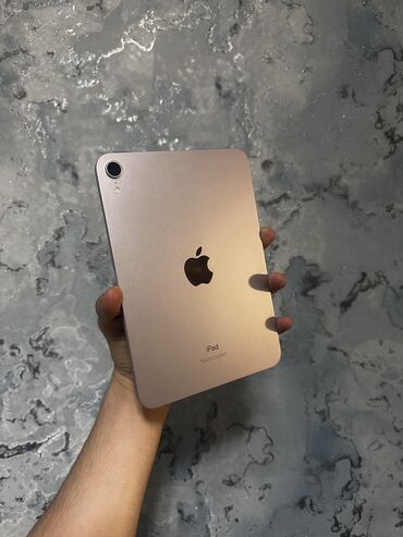 ipad mini 3: Ipad mini 256 yadas cox az isdigade olunub reyal alici yazsin qiymet 