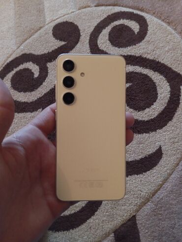 Samsung: Samsung Galaxy S24, 128 GB, rəng - Bej, Simsiz şarj — 5