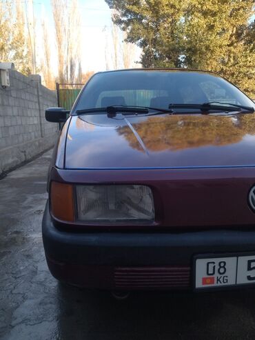 Volkswagen: Volkswagen Passat: 1992 г., 1.8 л, Механика, Бензин, Седан — 7