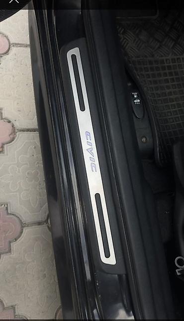авто машина под выкуп: Honda Civic: 2010 г., 1.3 л, Автомат, Бензин, Седан — 8