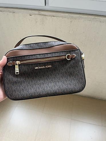 Çantalar: Michael Kors çiyin/çapraz çanta - Rəng: tünd qəhvəyi MK monoqram — 1