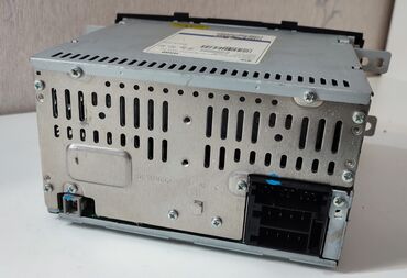 Maqnitofonlar: (MAQNİTOLA). Kia Sorento 2012 (2 turbo dizel) üstdən çıxma original — 4