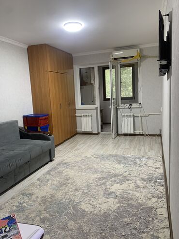 продаю 1к квартиру: 1 комната, 38 м², 104 серия, 4 этаж, Косметический ремонт