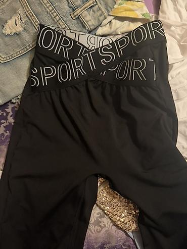 Yeni S razmer ikisi 6 azn (1 ededi ise 3 azn) Qadın idman legginsləri lalafo.az -da Yeni S razmer ikisi 6 azn (1 ededi ise 3 azn) Qadın idman legginsləri