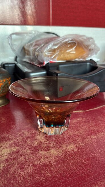 Beşiklər: Oğlan və qız üçün, Dördbucaq, Beşik, Dəstsiz, Matras ilə, Yellənmə mexanizm ilə — 2