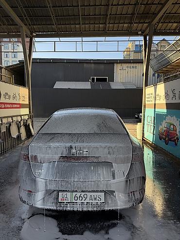 byd 2: BYD Qin: 2025 г., 1.5 л, Робот, Гибрид, Седан — 1