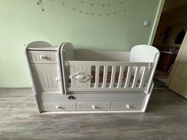 at ve qiz sekilleri: Oğlan və qız üçün, Beşik