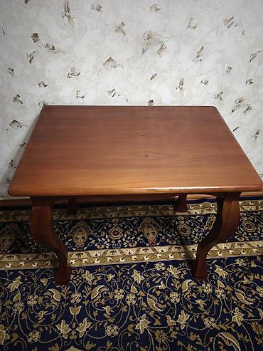 Журнальные столы: Продам стол из массива дерева,добротный,тяжёлый и устойчивый. Толстая — 4