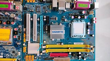 Материнские платы: Материнская плата — 3