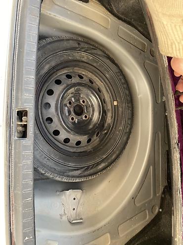 Toyota: Toyota Corolla: 2004 г., 1.6 л, Автомат, Бензин, Седан — 2