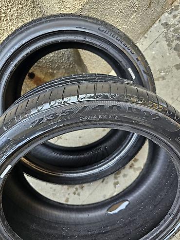 Təkərlər: İşlənmiş Şin Pirelli 235 / 40 / R 19 — 3