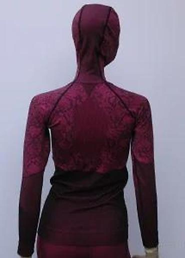 Kompleti: Ženski termo komplet koji uključuje gornji deo sa kapuljačom i duge — 26