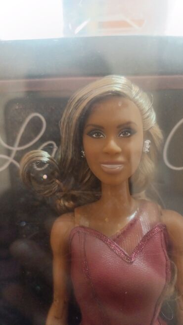 ручная работа ковка: Коллекционная кукла Barbie Signature Tribute Collection — Laverne Cox