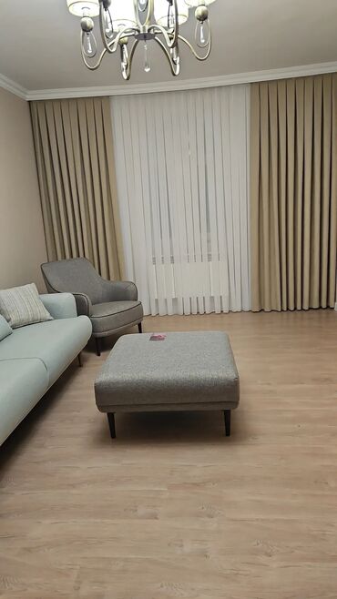 Pərdə və tüllər: Zərif ağ tül pərdə, üzərində incə naxışlarla bəzədilib. Otağınıza — 14