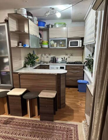 дом район политех: 2 бөлмө, 46 кв. м, Хрущевка, 3 кабат, Косметикалык ремонт