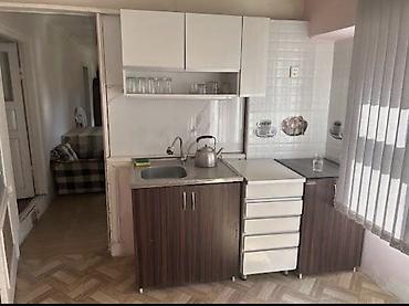 lökbatanda ev elanları: Lənkəran şəhərində, Kiçik Bazar məscidi yaxınlığında qız tələbələr — 8